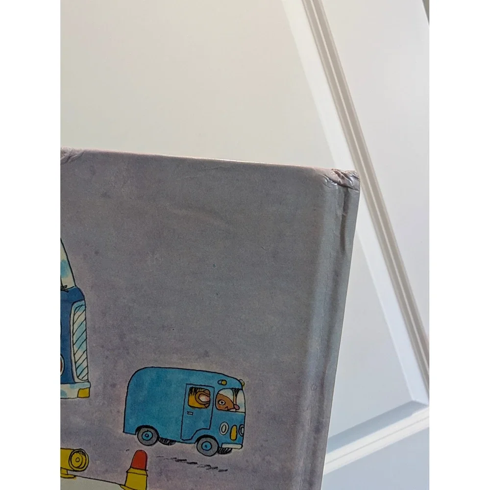 Richard Scarry's Cars and Trucks and Things That Go Golden Book Hardcover